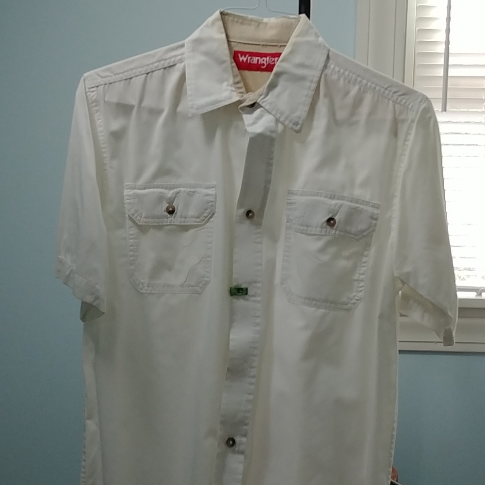 Wrangler short sleeve shirt